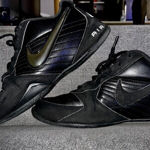 Nike Air Blackout Basketball Sneaker Shoes. Black. Size 10